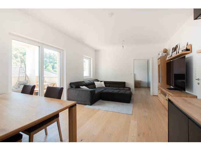 Immobilie in Tillmitsch - PROVISIONSFREI - Ruhige Wohnung im 4-Parteien-Haus mit sonnigem Südwest-Balkon inkl. Carport - Bild 3