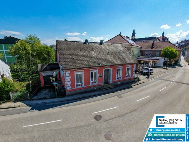 Immobilie in Seitenstetten - Charmantes Einfamilienhaus im Zentrum von Seitenstetten – saniert, Garage, Terrasse, Fernwärme - Bild 1