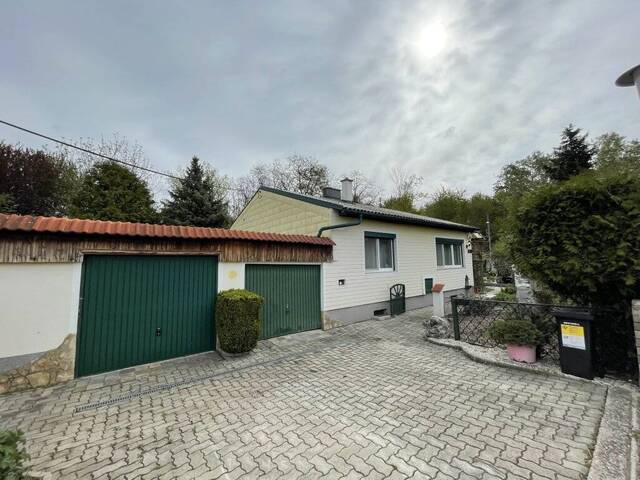 Immobilie in Steinbrunn - GEPFLEGTES EINFAMILIEN-HAUS MIT BEZAUBERDEM GARTEN - 2 GARAGEN/WERKSTATT! - Bild 2