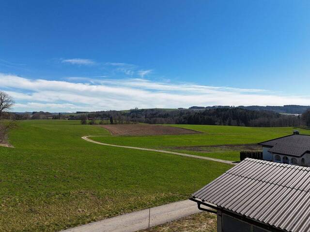 Immobilie in Palting - Charmantes Bauernhaus mit ca. 700m² Grund Nähe Mattsee - Bild 1