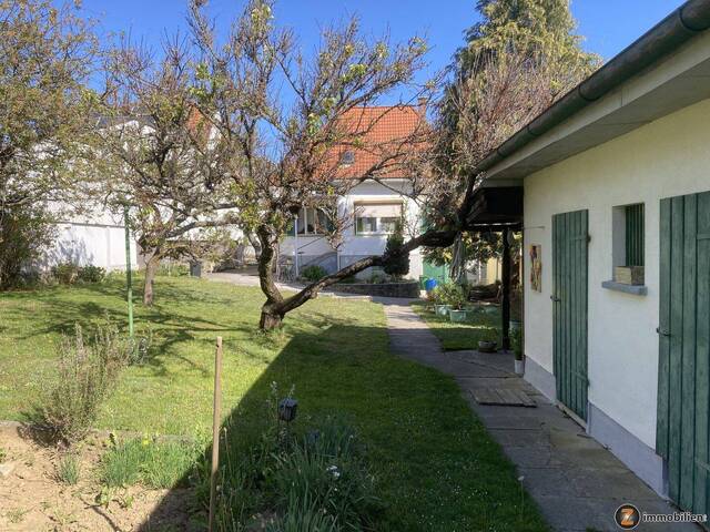 Immobilie in Großpetersdorf - Einfamilienhaus mit Nebengebäuden und gepflegtem Garten! - Bild 1