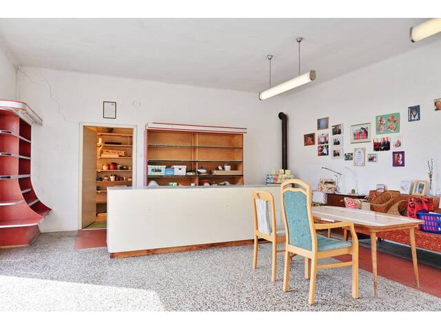 Immobilie in Platt - Wohnhaus mit ehemaligen Geschäftsflächen & Nebengebäude in Platt (Retzer Land) - Bild 3