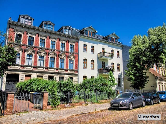 Immobilie in Silbertal - Historisches Anwesen mit Wohnhaus, Werkstattgebäude und großen Nutzflächen - Bild 0