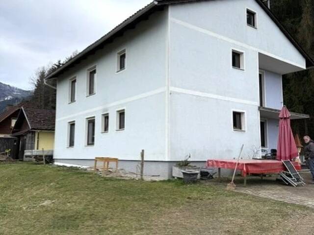 Immobilie in Sittersdorf - Wohnen, Natur & Freiraum vereint! Zweifamilienhaus mit Nebengebäuden, Landwirtschafts‑ und Forstflächen - Bild 2
