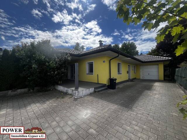 Immobilie in Mattighofen - Charmanter 5-Zi-Bungalow in Mattighofen mit Garten, Garage & moderner Ausstattung! - Bild 3
