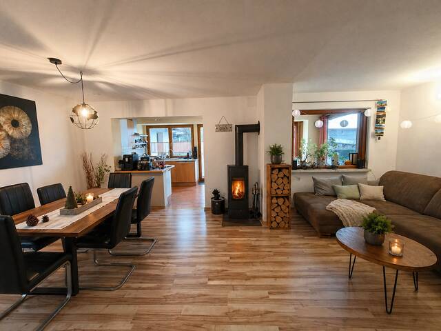Immobilie in Hörbranz - Gartenwohnung mit Einfamilienhaus-Charakter – 190 m² Südgarten, Pool & großer Keller - Bild 1