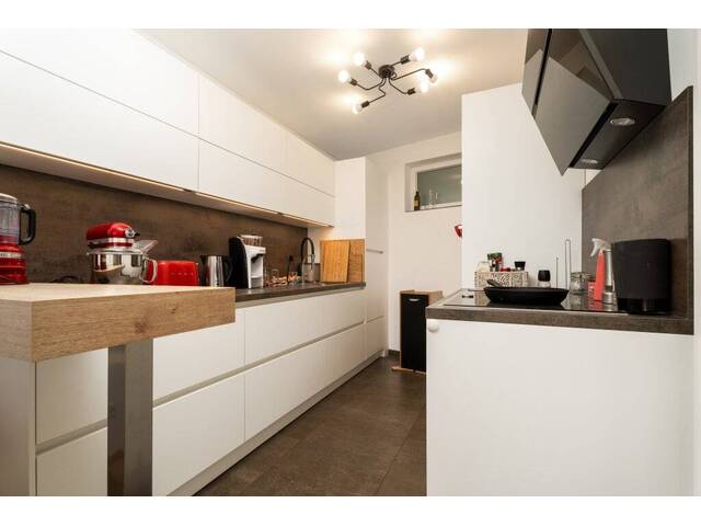 Immobilie in Gerasdorf - Gepflegte 3 Zimmer Wohnung in Gerasdorf, 78m², inkl. 2 Garagen - Bild 2