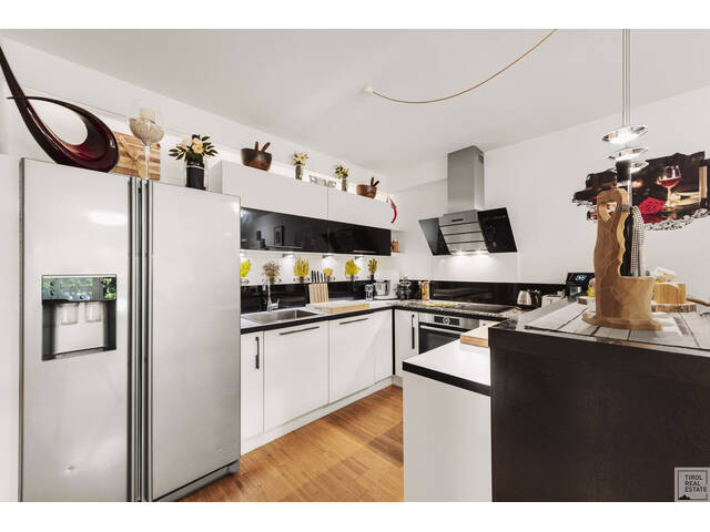 Immobilie in Landeck - Luxuriöse 4-Zimmer-Traumwohnung mit sonniger Terrasse und Gartenidylle - Bild 2