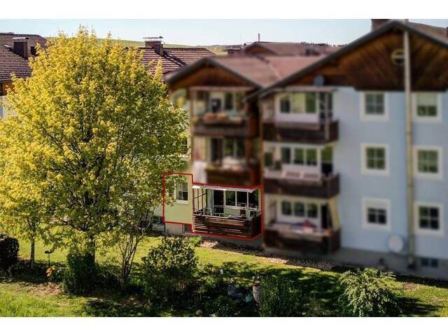 Immobilie in Lochen am See - Kapitalanlage: Vermietete Wohnung mit solider Rendite.4-Zimmer-Wohnung / Balkon / Keller / Garage / Stellplatz - Bild 1