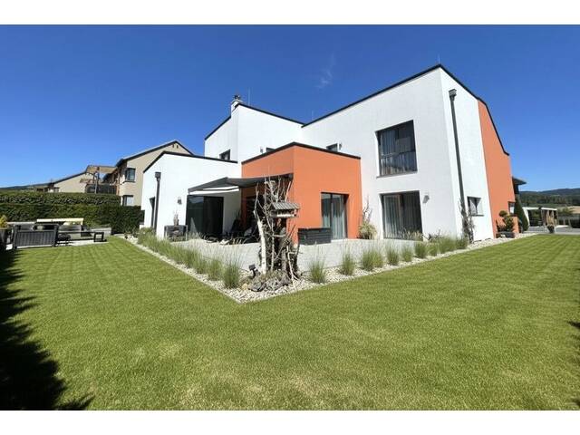 Immobilie in Pöllau - Pöllau - Designerhaus mit Panoramadachterrasse, zwei Wohneinheiten und Premium Garagenlösung Platz für 5 Autos - sehr interessant für Oldtimer oder Luxusautos - Bild 3