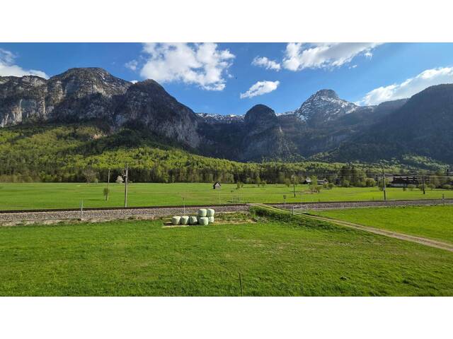 Immobilie in Obertraun - Großzügiges Wohnhaus mit Panoramablick und 3 separaten Wohnebenen in Obertraun - Bild 1