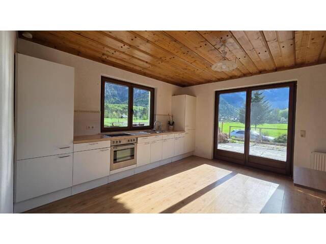 Immobilie in Obertraun - Großzügiges Wohnhaus mit Panoramablick und 3 separaten Wohnebenen in Obertraun - Bild 3