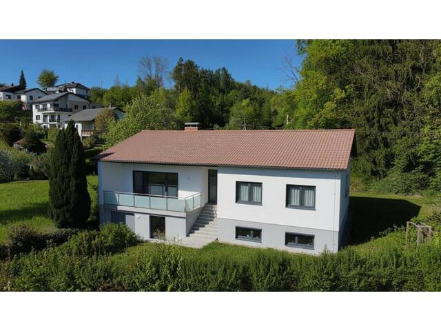 Immobilie in Feldkirchen an der Donau - Haus - Rohdiamant | viel Fläche – großes Potenzial – starke Perspektive | ideal für Heimwerker - Bild 2