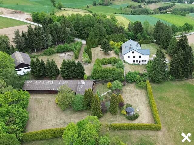Immobilie in Friedersdorf - Einzigartiges Anwesen am Fuße des Jauerling - die Wachau, Melk und Alpen in Sichtweite! - Bild 0