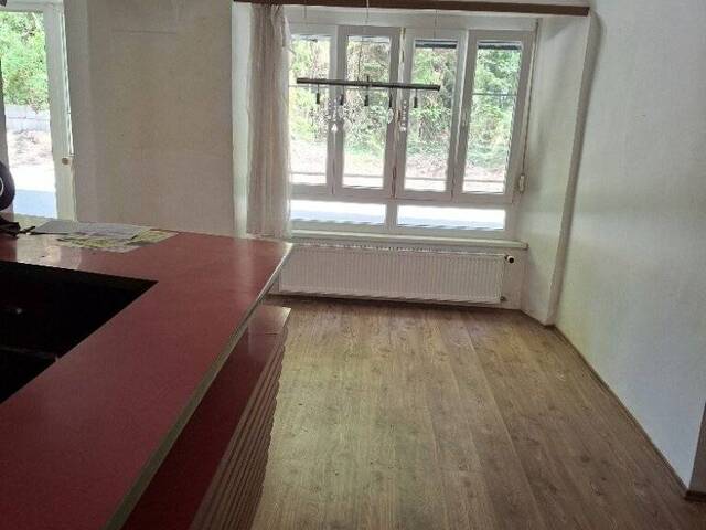 Immobilie in Bleiburg - K3 - GROSSES WOHNHAUS UND NEBENGEBÄUDE. Historischer Altbau. Grund 2,4 ha. Alleinlage. Renovierungsbedarf. - Bild 1