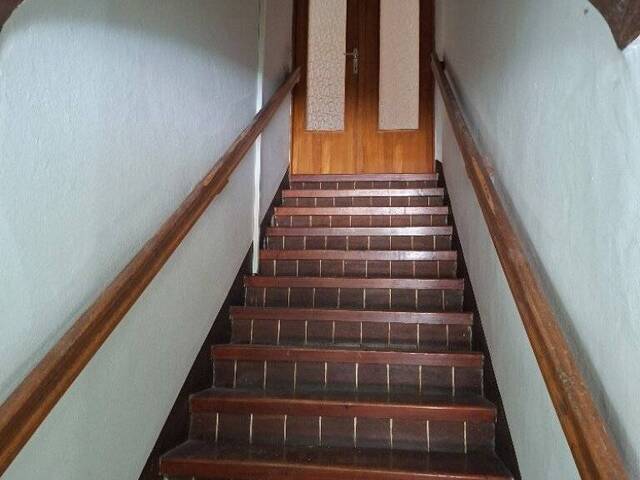 Immobilie in Bleiburg - K3 - GROSSES WOHNHAUS UND NEBENGEBÄUDE. Historischer Altbau. Grund 2,4 ha. Alleinlage. Renovierungsbedarf. - Bild 2