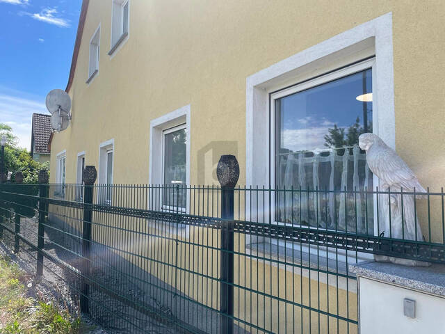 Immobilie in Außertreffling - 15-ZIMMER MEHRFAMILIENHAUS / GEWERBEOBJEKT MIT TOP-POTENZIAL - Bild 0