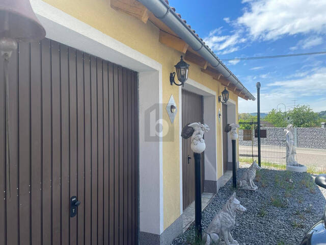 Immobilie in Außertreffling - 15-ZIMMER MEHRFAMILIENHAUS / GEWERBEOBJEKT MIT TOP-POTENZIAL - Bild 1