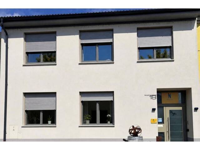 Immobilie in Apetlon - Großzügige Liegenschaft mit Neubau, zusätzlicher Wohneinheit und renoviertem Stadl - Streckhof - Charakter mit vielfältigen Nutzungsmöglichkeiten - Bild 3
