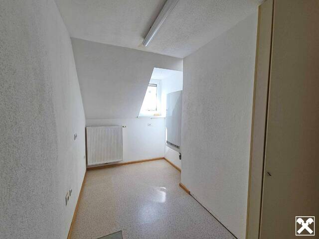 Immobilie in Kennelbach - 4 Zimmer-Dachgeschosswohnung mit Gartenanteil in Kennelbach! - Bild 3