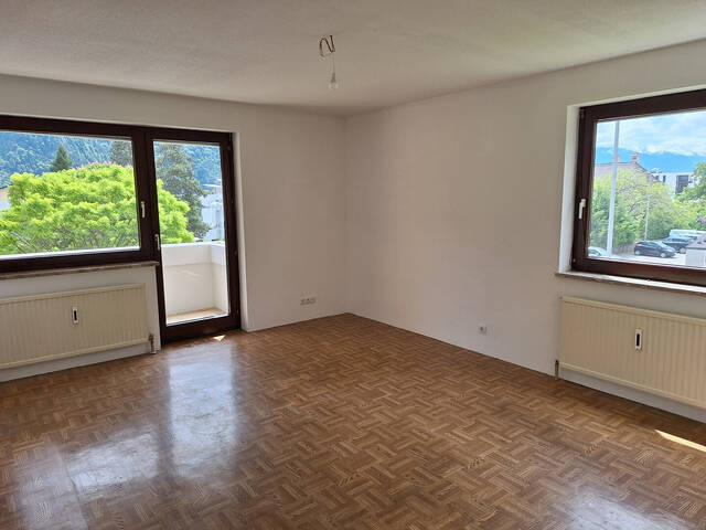 Immobilie in Jenbach - Sonnige 2-Zimmer-Wohnung mit Süd-West-Balkon & Tiefgarage im Zentrum von Jenbach - Bild 3
