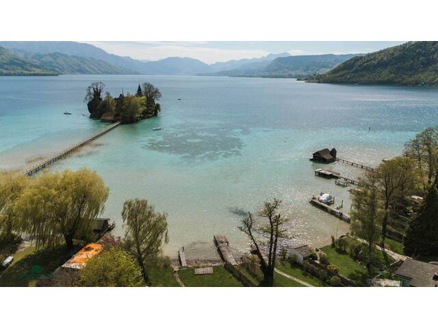 Immobilie in Litzlberg - Exklusive Ferienimmobilie mit privatem Seezugang, Litzlberg Attersee - Bild 0