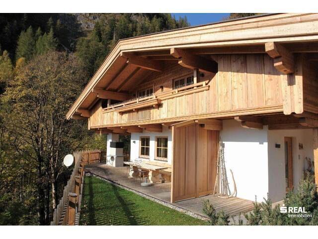 Immobilie in Alpbach - Alpbach – Wunderschönes Chalet mit 2 Wohneinheiten und Freizeitwidmung! - Bild 0