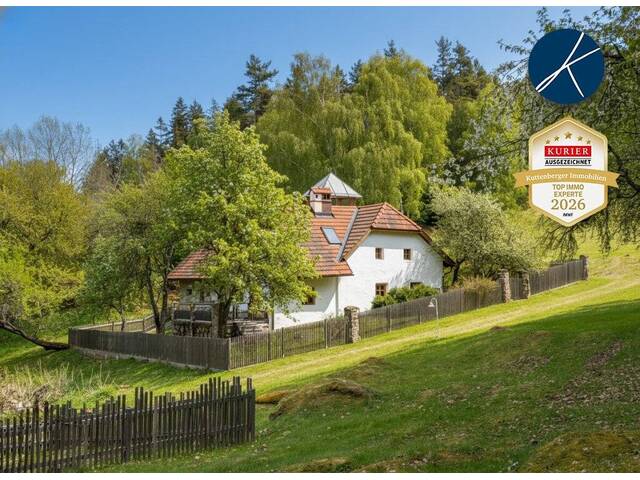 Immobilie in Siebenhöf - Einzellage: Idyllisches Landhaus mit ca. 9ha Wald und Teich - Bild 0