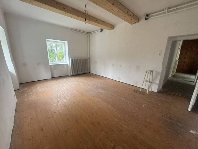 Immobilie in Judendorf - Charmantes, sanierungsbedürftiges Wohnhaus mit Entwicklungsmöglichkeiten in Judendorf-Straßengel - Bild 1