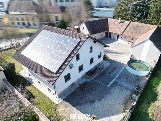 Immobilie in Traismauer - Mehrfamilienhaus mit großzügigem Grundstück und vielseitig nutzbaren Nebengebäuden in Traismauer - Bild 0