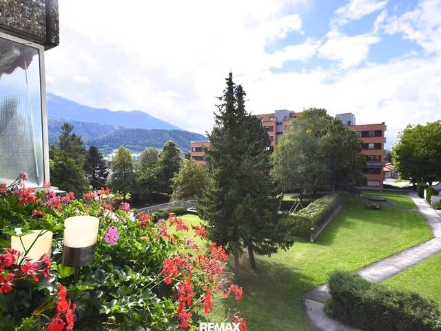 Immobilie in Hall in Tirol - Attraktive 4-Zimmer-Wohnung in Hall-Schönegg mit Wohnrecht - eine Investition für die Zukunft ! - Bild 0