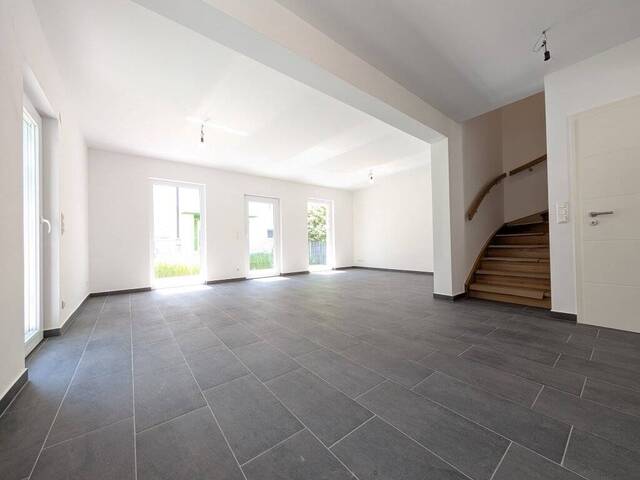 Immobilie in Moosbrunn - Einfamilienhaus mit Garten - bezugsfertig! - Bild 0