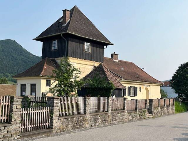 Immobilie in Spitz - Einmalige sensationelle Lage in Spitz (Wachau): Einfamilienhaus / 2 Ferienwohnungen - Bild 0