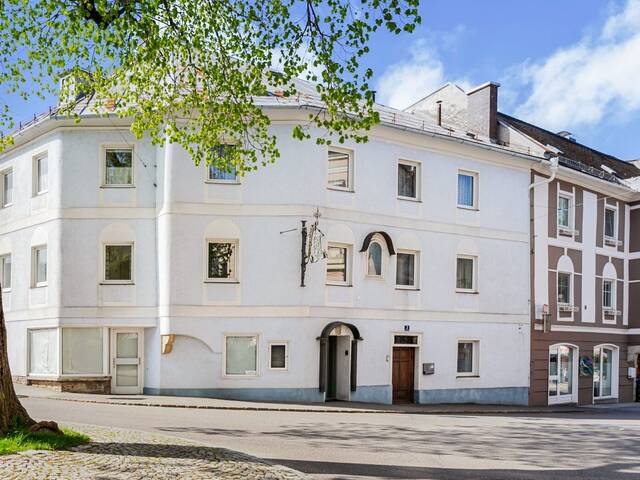 Immobilie in Kirchdorf an der Krems - Stadthaus mit Gewerbefläche mitten im Zentrum - Bild 0