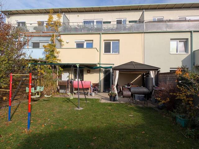 Immobilie in Pillichsdorf - !! Hübsches Reihenhaus mit großem Garten !! - Bild 0