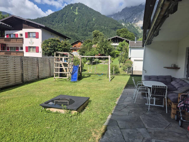 Immobilie in Vandans - Charmantes Mehrfamilienhaus in Vandans mit Balkon und Terrasse - Bild 1