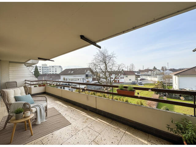 Immobilie in Lustenau - Geräumige 4,5-Zimmer-Wohnung mit großem Balkon & Tiefgarage - Bild 0