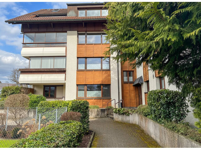Immobilie in Lustenau - Geräumige 4,5-Zimmer-Wohnung mit großem Balkon & Tiefgarage - Bild 1