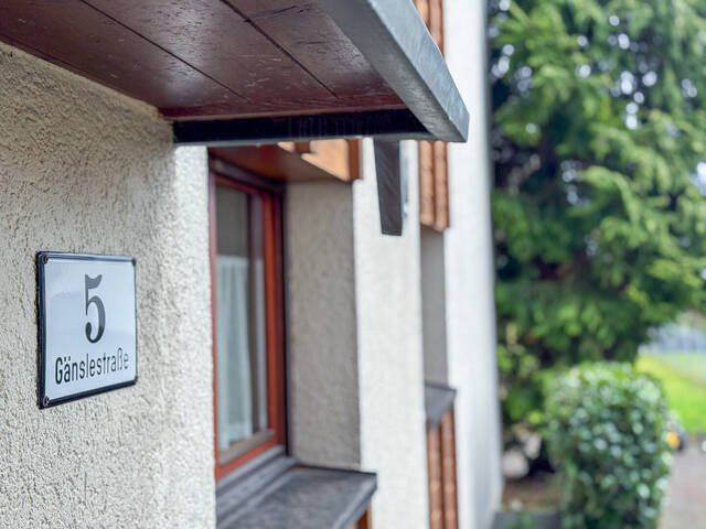 Immobilie in Lustenau - Geräumige 4,5-Zimmer-Wohnung mit großem Balkon & Tiefgarage - Bild 2