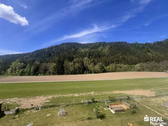Immobilie in Wieting - Wohnen in traumhafter Ruhelage – gepflegte Dachgeschosswohnung mit Gartenanteil und herrlichem Bergblick in Wieting / Klein St. Paul - Bild 0