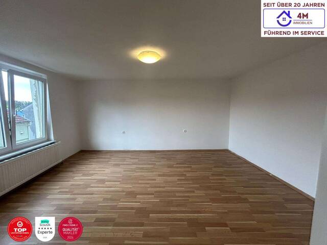 Immobilie in Gänserndorf - Elegantes Zweifamilienhaus mit privatem Garten – selten, flexibel, wertvoll. - Bild 2