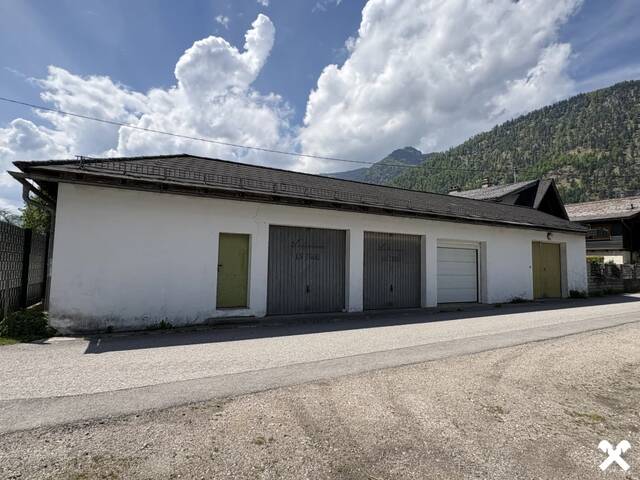 Immobilie in Ebensee - Großzügiges sanierungsbedürftiges Wohnhaus - Bild 3