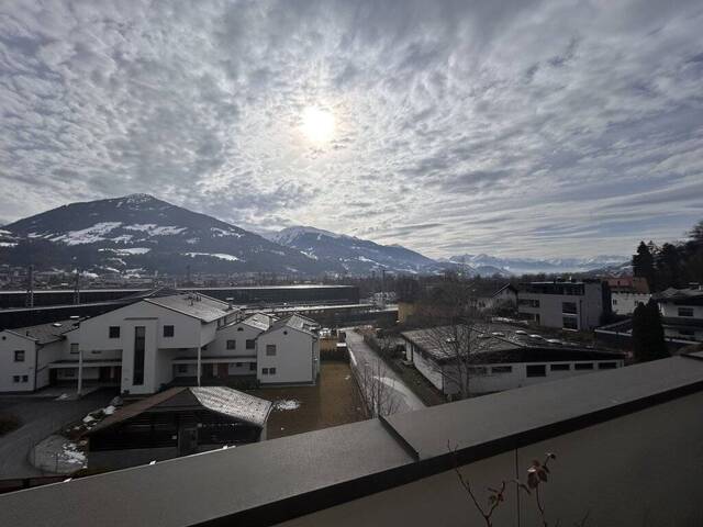 Immobilie in Fritzens - Fritzens: Sonnige 3-Zimmer-Terrassenwohnung mit Kachelofen am Sonnenhang - Bild 0