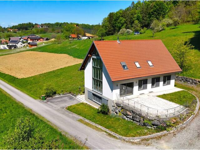 Immobilie in Neudorf im Sausal - Besonderes Haus in idyllischer Lage: 6,4 ha Anwesen für Ruhesuchende mit Weitblick und Natur pur! - Bild 0