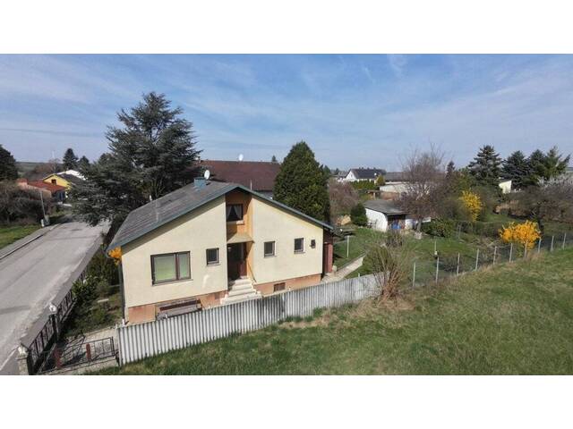 Immobilie in Neusiedl an der Zaya - Freiraum. Familie. Zukunft. – Einfamilienhaus mit großem Garten, neu positioniert bei 178.900 € - Bild 2