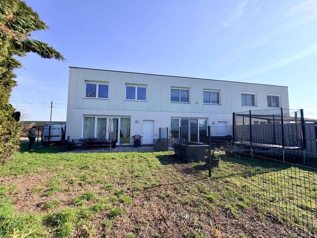 Immobilie in Landegg - Haus mit Garten und 2 Parkplätzen vor der Tür in Pottendorf-Landegg Nähe Bahnhof! - Bild 0