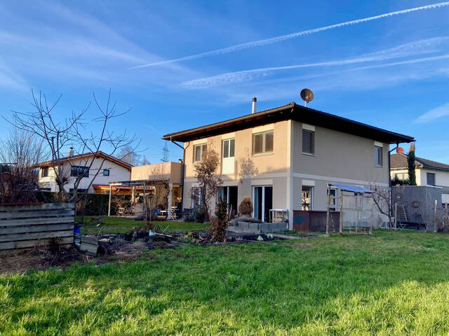 Immobilie in Meiningen - Einfamilienhaus in ruhiger Lage - Viel Platz im Grünen - Bild 0