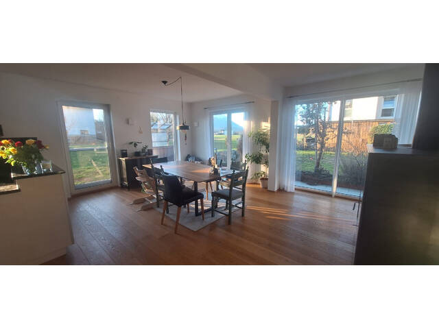 Immobilie in Meiningen - Einfamilienhaus in ruhiger Lage - Viel Platz im Grünen - Bild 2