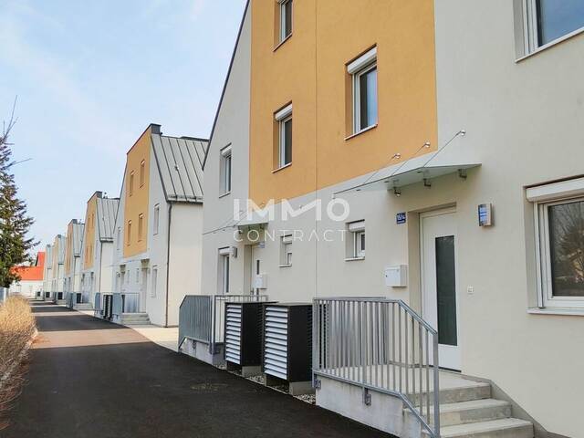 Immobilie in Ebenfurth - Hell, modern, Erstbezug: Attraktive Doppelhaushälfte in familiärer Anlage - Bild 1