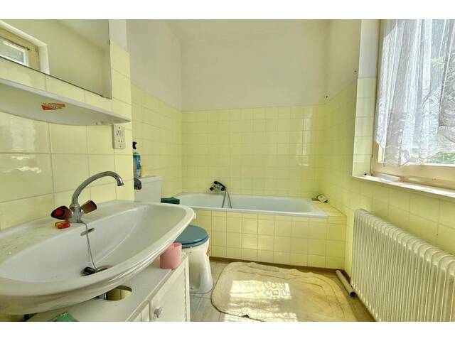 Immobilie in Semmering-Kurort - FERNBLICK RUHELAGE ERHOLUNG! Sanierungsbedürftige Eigentumswohnung mit Loggia, Balkon & optionalem Stellplatz in Semmering-Kurort! - Bild 4
